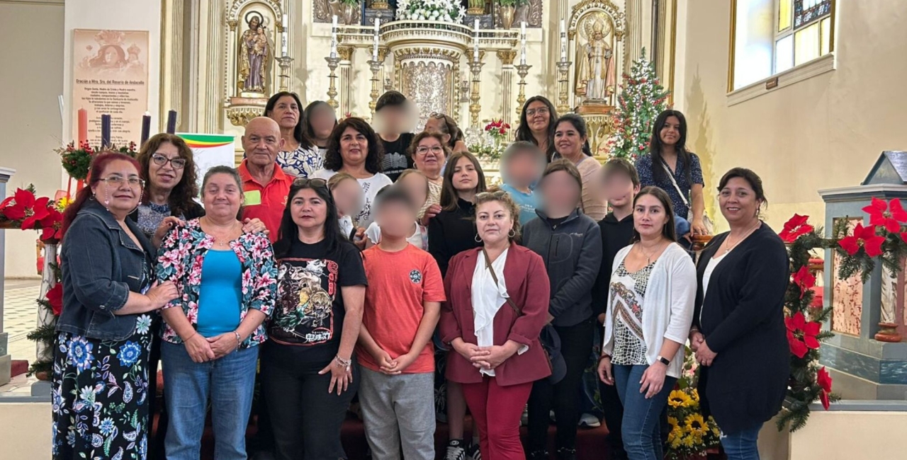 Miembros de la comunidad eufrasiana participan en la misa de Andacollo